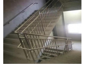 興平不銹鋼樓梯欄桿